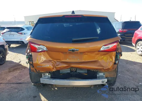 2018 Chevrolet Equinox Ls z USA, uszkodzony, nr VIN 2GNAXHEV5J6159308